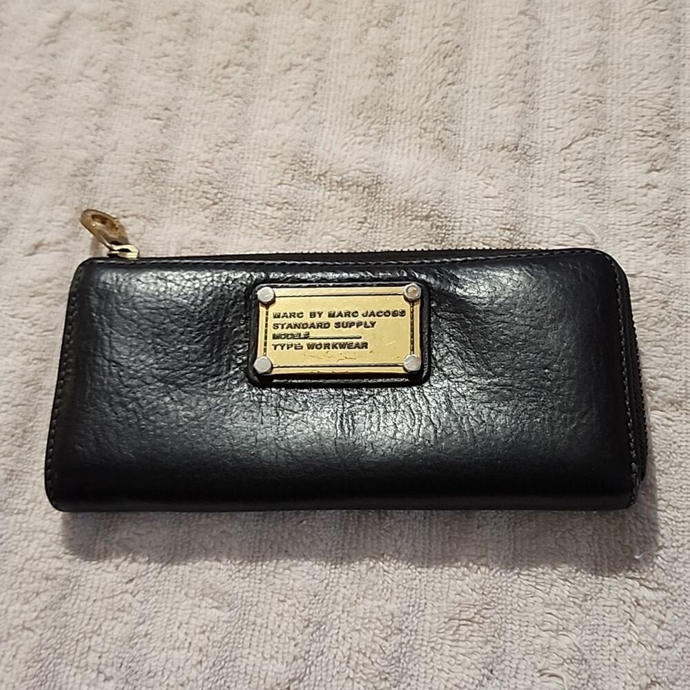 🐉MARC BY MARC JACOBS🐉TRI WORKWEAR LONG ZIPPER WALLET 🐉BROWN LEATHER🐉VGUC🐉